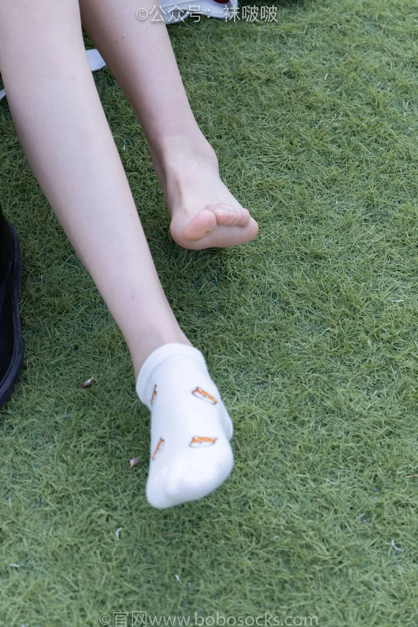 [BoBoSocks袜啵啵]NO.010 小甜豆-马丁靴、白色短棉袜、裸足 [117P]插图3